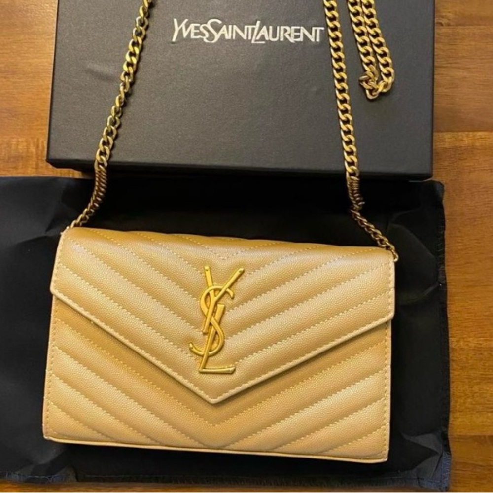 🎀🐰 NIB Beige/Gold YSL WOC
